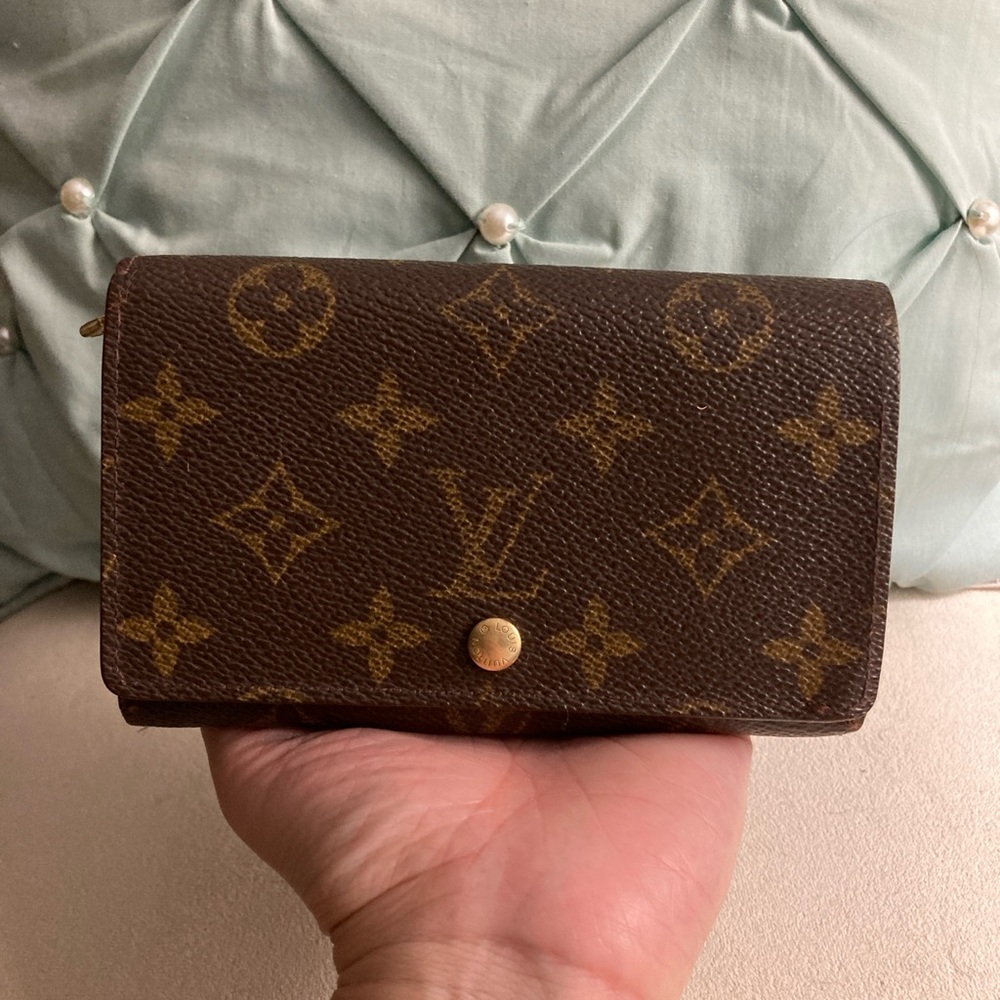 Authentic Louis Vuitton Wallet